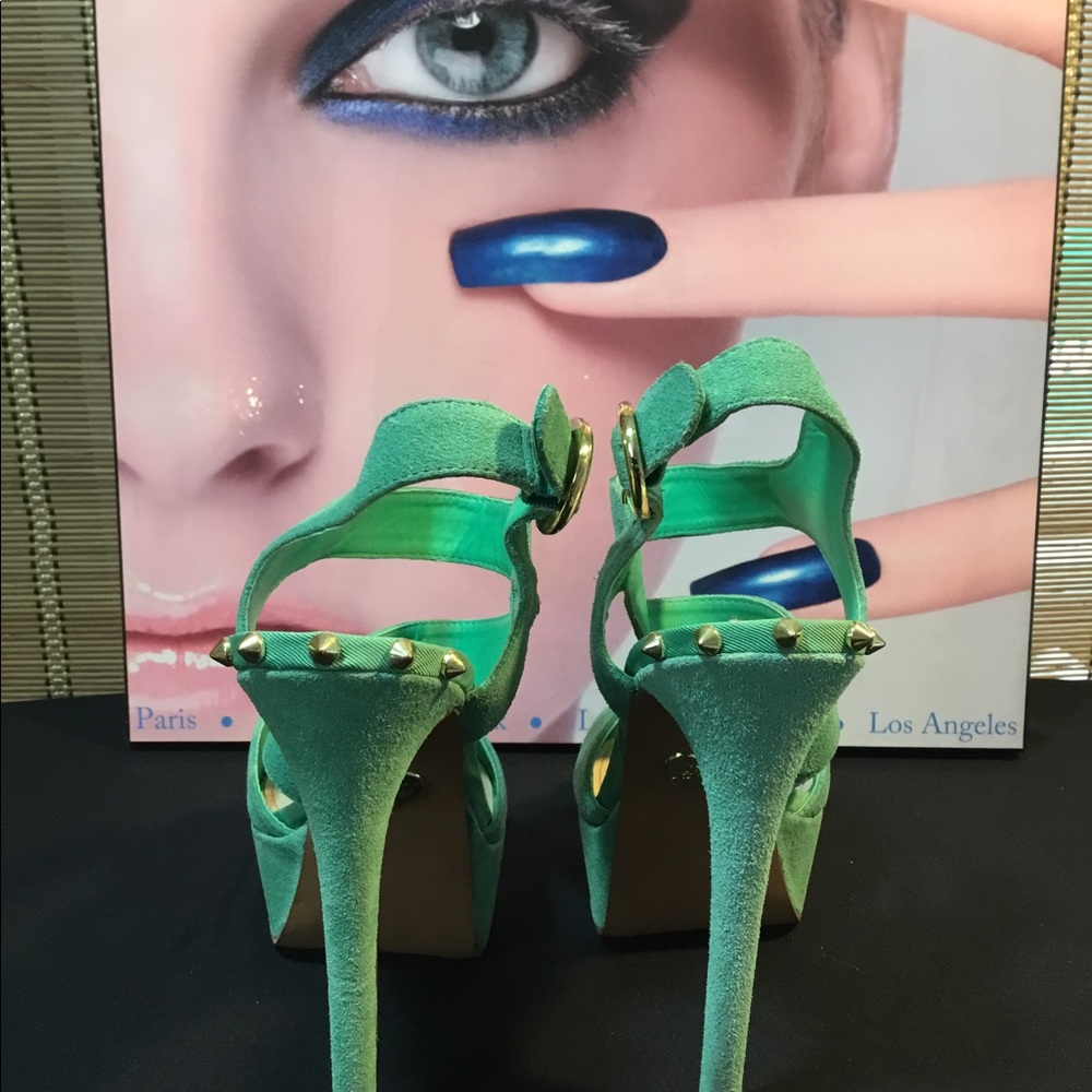 Betsey Johnson “ENDALL” Mint Green Platform Heels - Picture 4 of 8